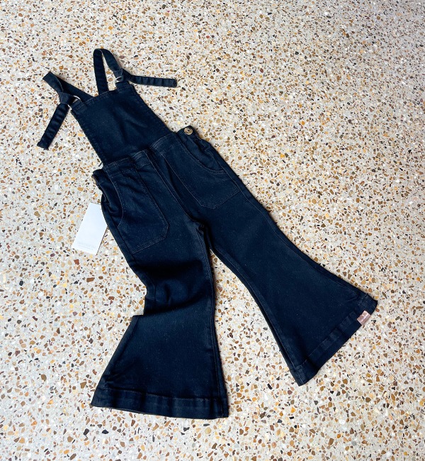 [TWIN COLLECTIVE]Farrah Flare Overall - Faded Black