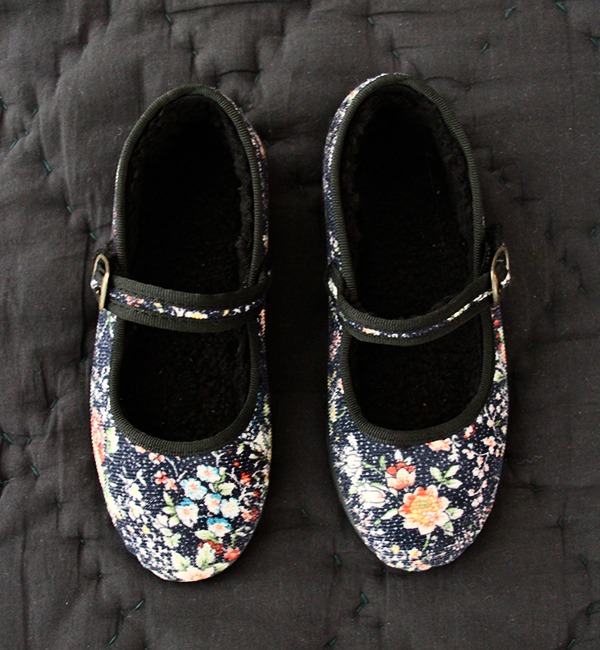 [BONJOUR]Shoes - Indigo Flowers